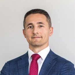 美日达成史上最大贸易协议!特朗普:征收15%对等关税 日本将开放汽车和大米市场